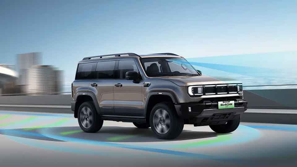 煥新價19.48萬元起！BJ40增程元境智行版駕到！